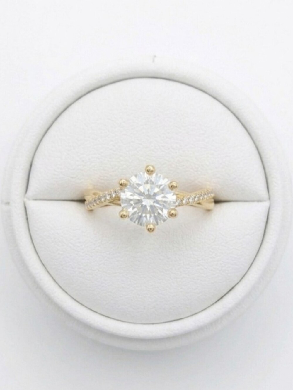 10K Gold 1ct Moissanite Solitaire Engagement Ring [5"]
